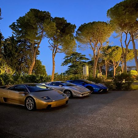 Boutique Hotel Villa Monty Banks Чезена Екстериор снимка
