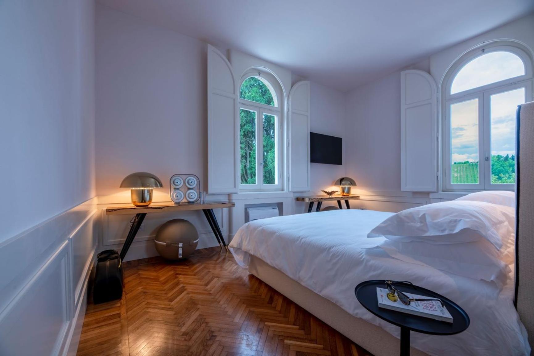Boutique Hotel Villa Monty Banks Чезена Стая снимка