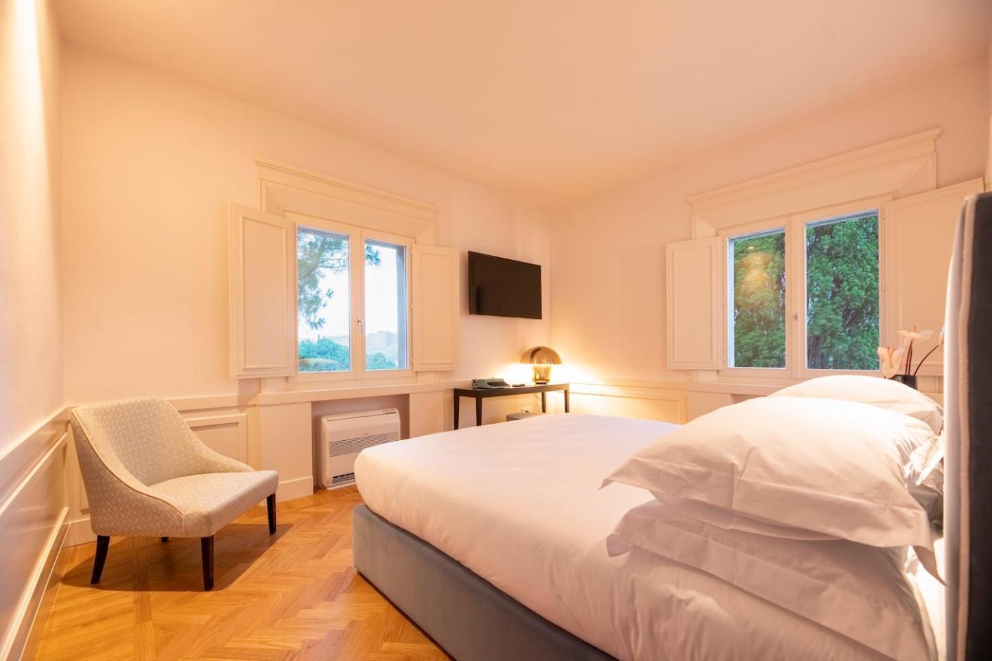 Boutique Hotel Villa Monty Banks Чезена Стая снимка